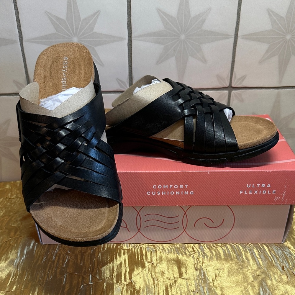 Easyspirit Black leather Women's Sandals size 5